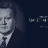 Puolustusvoimat vastaa presidentti Ahtisaaren hautajaisten sotilaallisista kunnianosoituksista