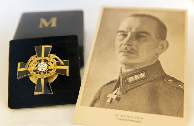 Museo Militaria sai lahjoituksena muun muassa 2. luokan Mannerheim-ristin (nro 184).