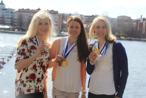 Anni Kainulainen (vas.), Laura Mononen ja Maija Hakala ovat tuoneet hämeenlinnalaisille urheilun ystäville runsaasti ilonaiheita.