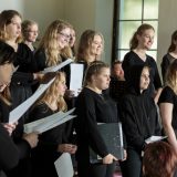 Nuorisokuorot valloittavat joululauluilla Hämeenlinnan kirkossa